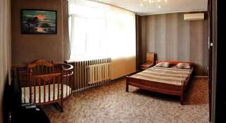 Гостиница Guest House On Nakhimova Ялта Большой двухместный номер-1